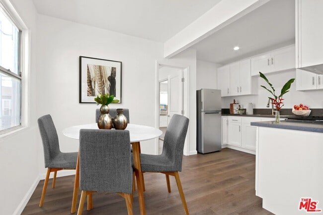 Foto del edificio - 1518 W 85th St