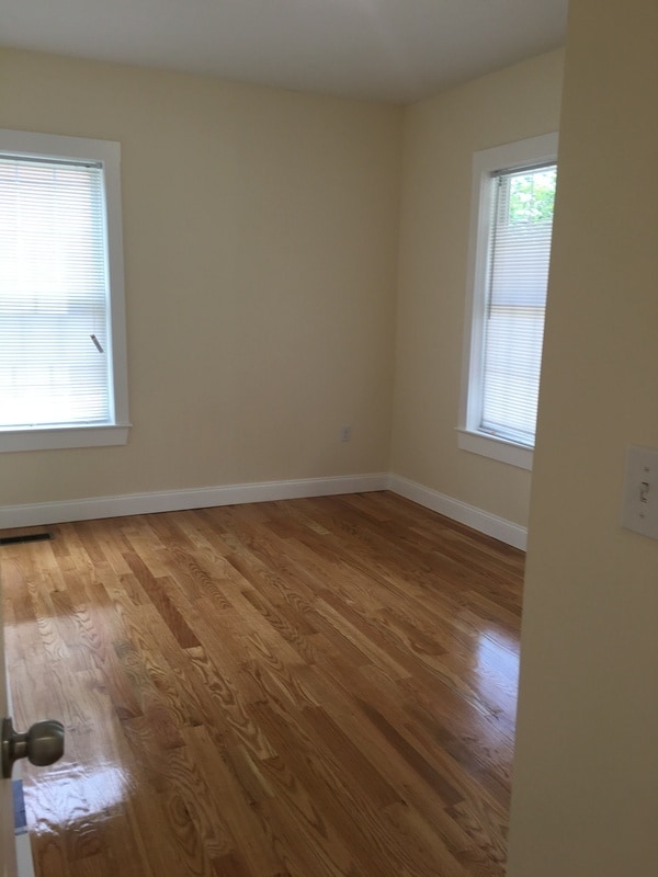 Building Photo - 785 Broadway St