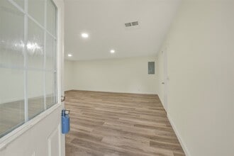Building Photo - 23122 Whispering Willow Dr