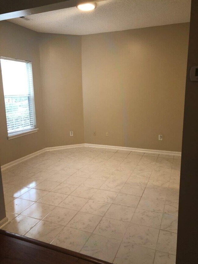 Foto del edificio - 820 E Willow Point Pl