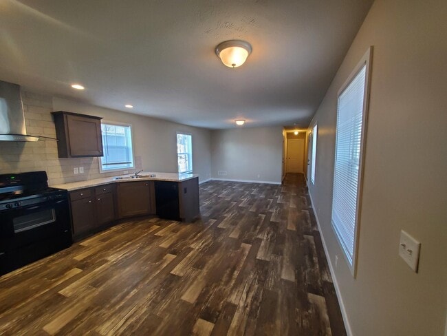 Building Photo - 49 Parakeet Hill Dr