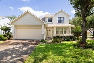 Building Photo - 4427 Village View Dr