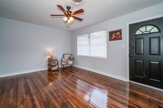 Foto del edificio - 3/1.5 Home in Central Longview