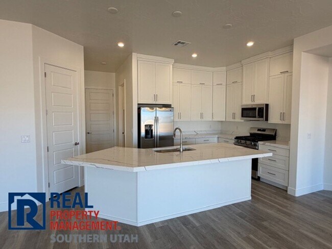 Foto del edificio - Brand New Home near Sand Hollow