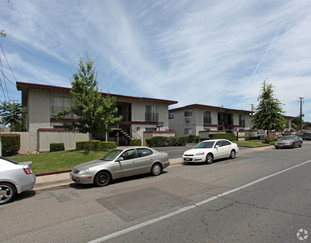 Primary Photo - Olive Court Apartments