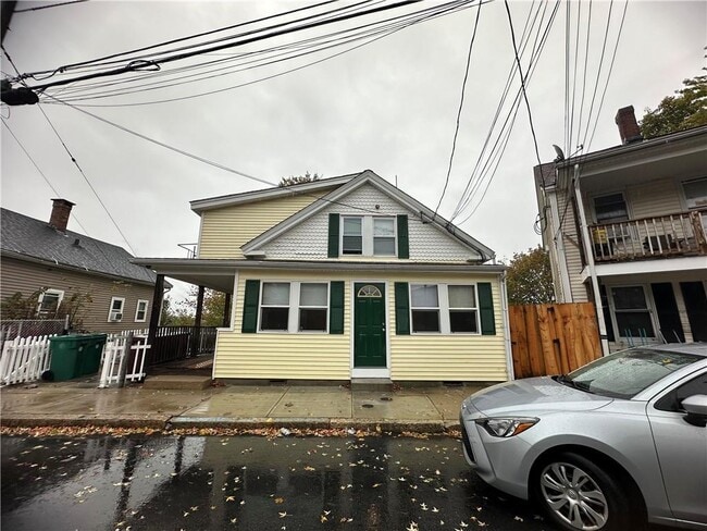 Building Photo - 177 Boyden St