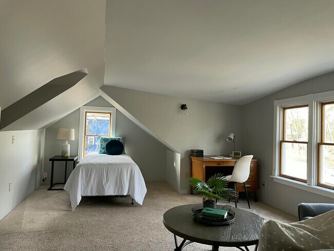 Building Photo - 3065 Nordman Rd