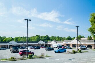 Building Photo - 390 Crystal Run Rd