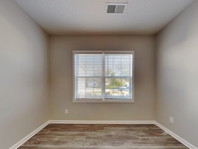 Building Photo - 218 Ashewood Lake Drive