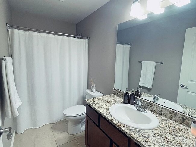 Foto del edificio - 5909 Crestfields Rd