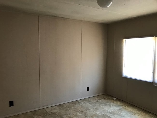 Building Photo - Mt Hope Church, $575