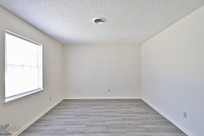 Foto del edificio - 3/2/2/2 AUSTIN ELEM!