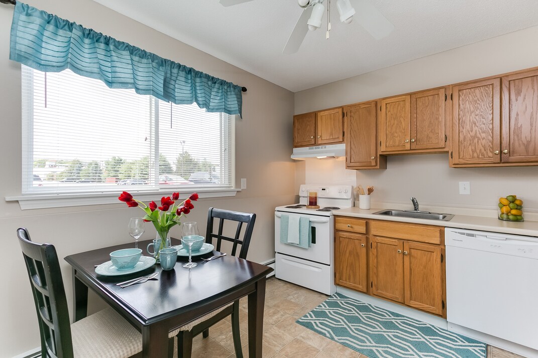 Rose Hill Estates Apartments in Norwich, CT