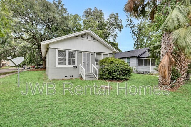 Foto del edificio - 1225 W 27th St