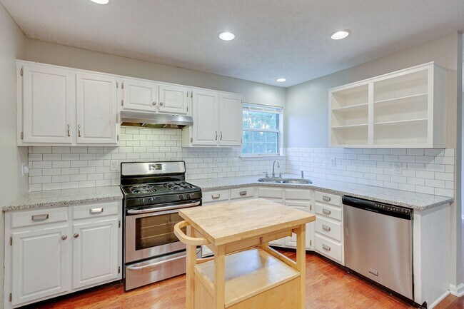 Foto del edificio - 3 or 4 bed/ 2.5 Bath Home in Falcon Creek ...