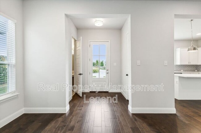 Building Photo - 6644 Windfall Dr