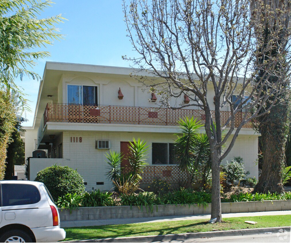 Foto del edificio - 1118 Rexford Dr