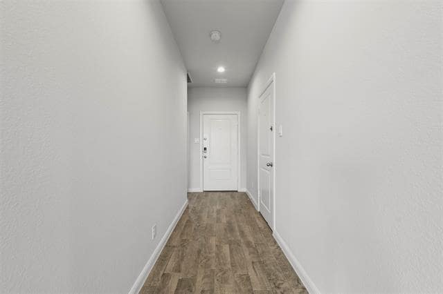 Building Photo - 131 Orch Pnes Pl