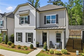 Building Photo - 158 Kingwood Dr