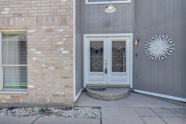Building Photo - 9642 Cane Creek Dr