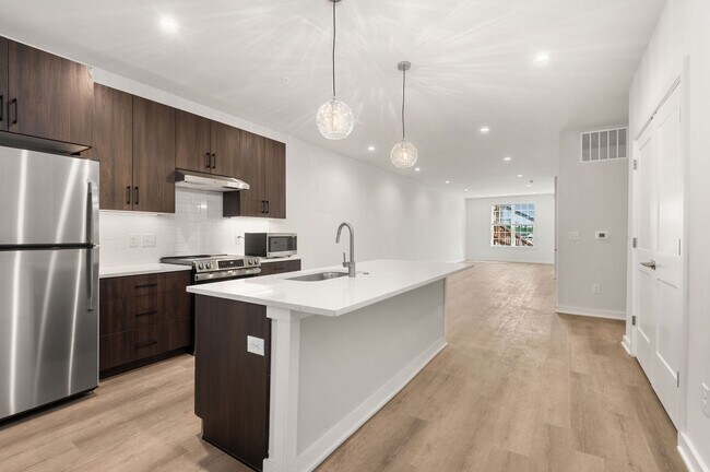 Building Photo - Milliner Lofts