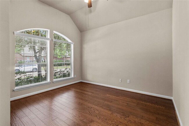 Foto del edificio - 26519 Longleaf Valley Dr