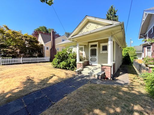 Foto del edificio - Charming & Historic Queen Anne Home - 1 Bedroom with Tons of Bonus Space!