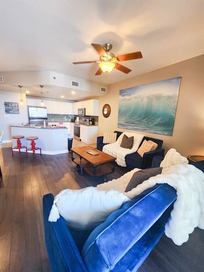 Foto del edificio - 11832 Front Beach Rd