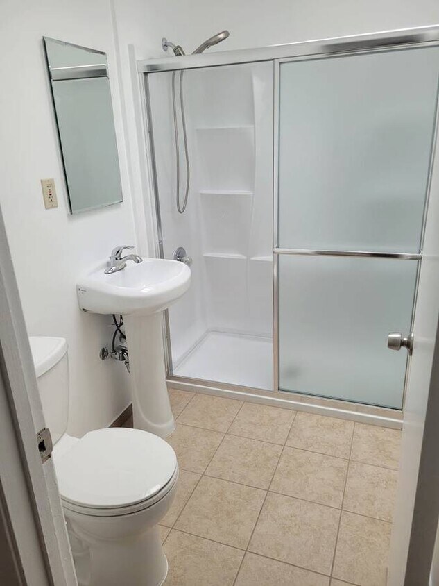 Foto principal - 531 24th Ave