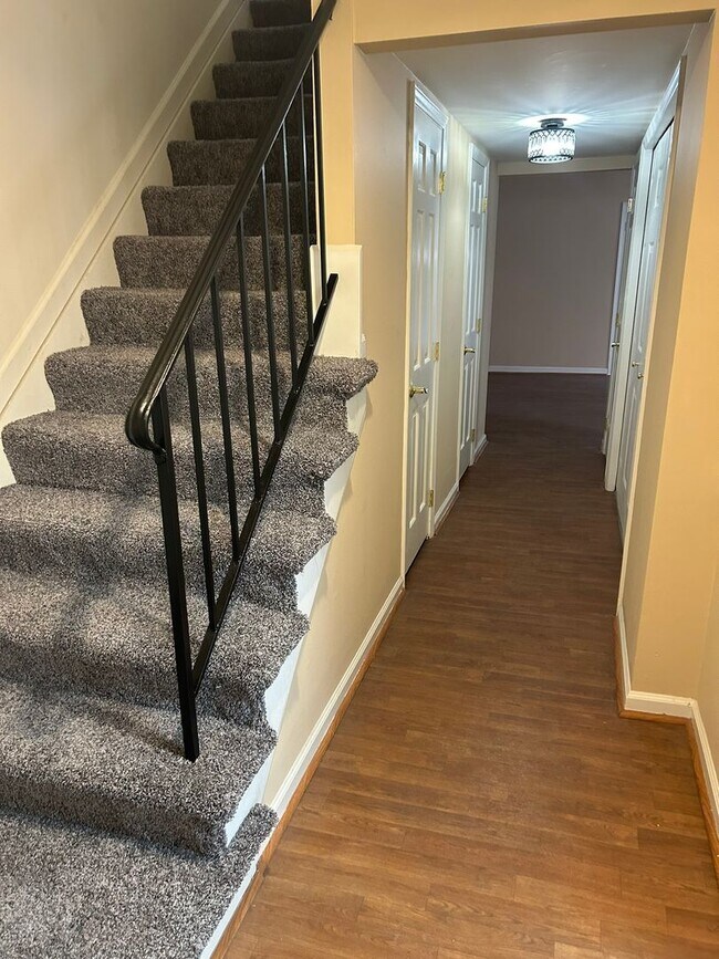 Foto del edificio - Town House- Rocky Mount