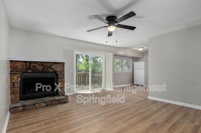 Building Photo - 1270 E Rockhill St