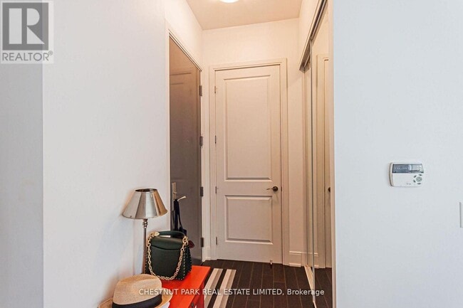 Building Photo - 21 Balmuto St