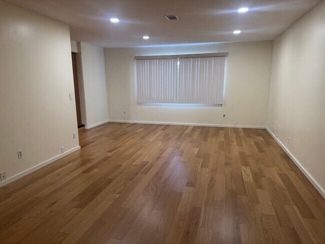 Foto del edificio - 519 San Remo St