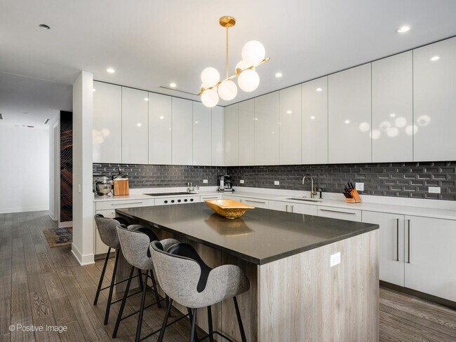 Foto del edificio - 403 N Wabash Ave