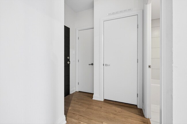 Photo du bâtiment - 212 King William St