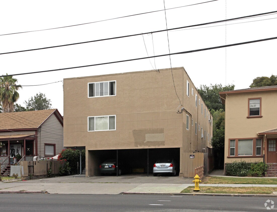 Foto principal - 457 S 10th St