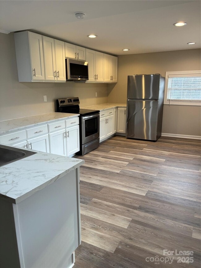 Building Photo - 242 John C Rd