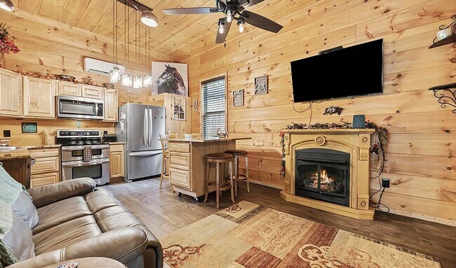 Building Photo - Old Mountain Road 3568-3570