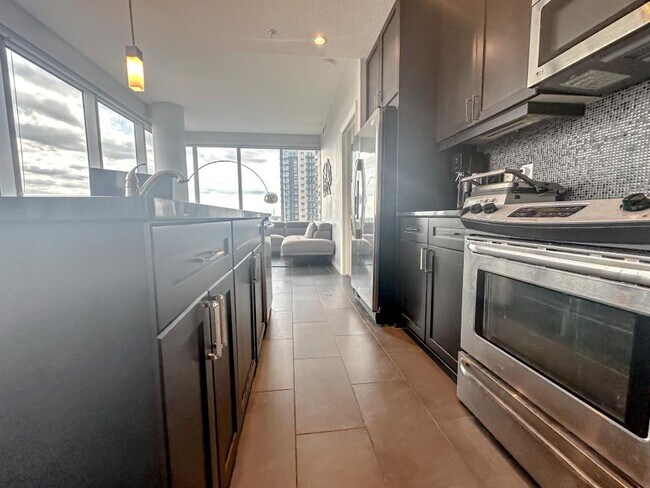 Photo du bâtiment - 2.0 bedroom in Calgary Alberta T2G 1E1