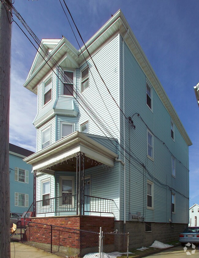 Foto del edificio - 239-243 Broadway