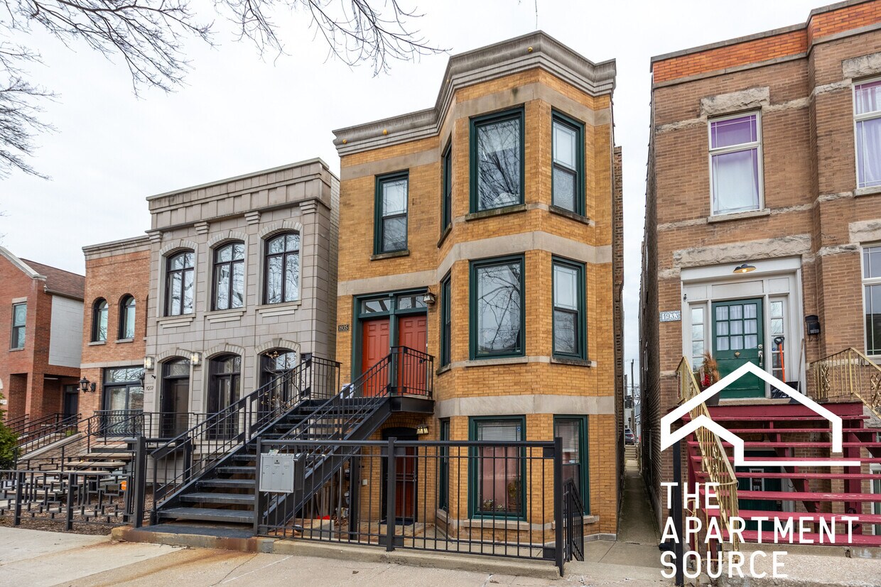 Foto principal - 1935 N Wood St