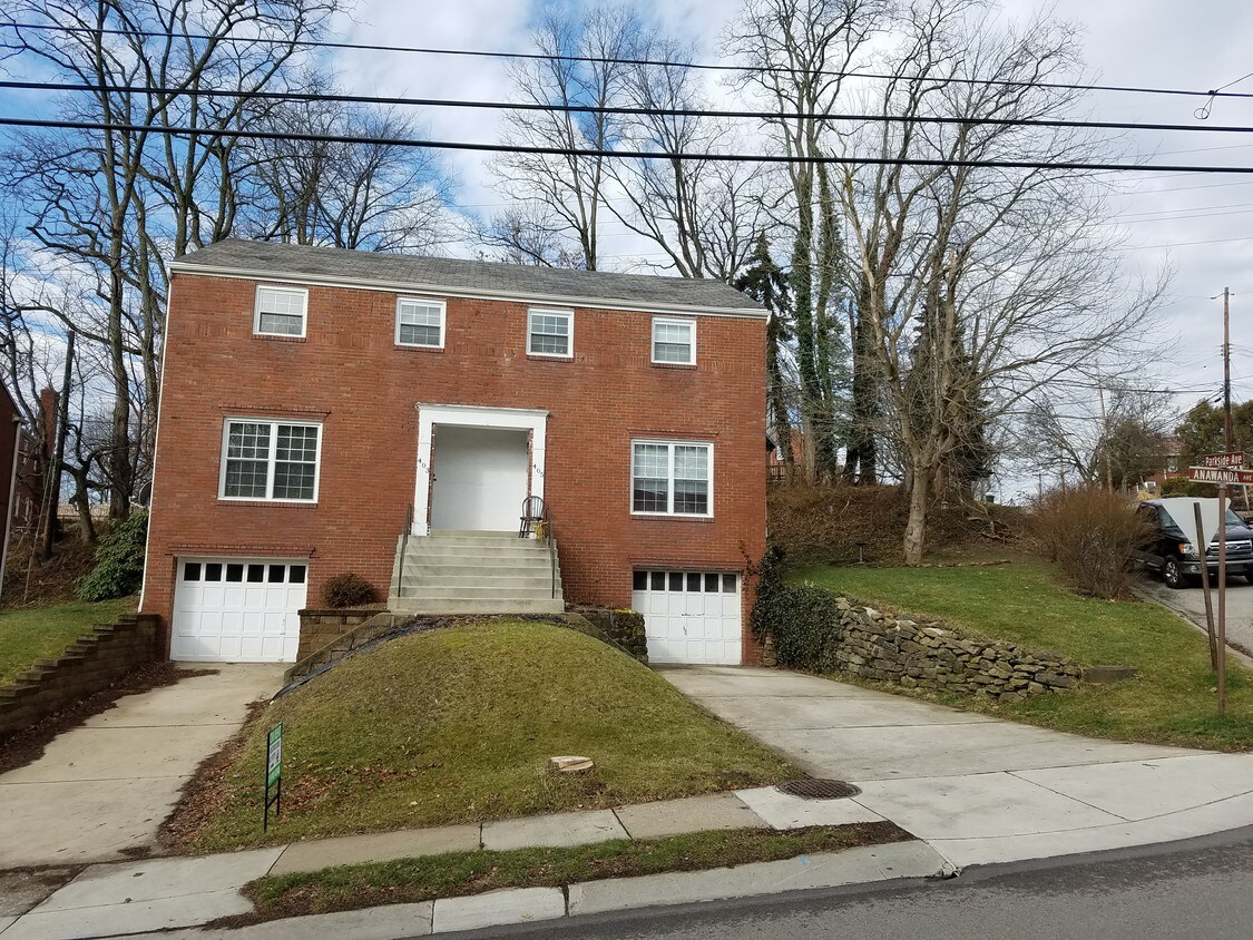 413 Anawanda Ave, Mount Lebanon, PA 15228 Townhome Rentals in Mount