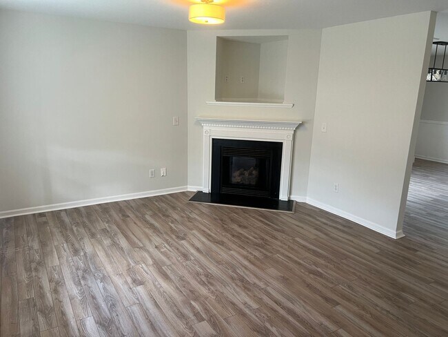 Foto del edificio - **Quaint 4/2.5 in Raleigh**