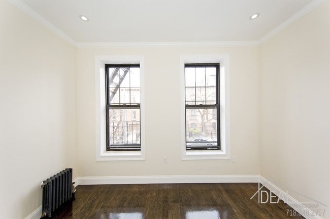 Building Photo - 361 11th St