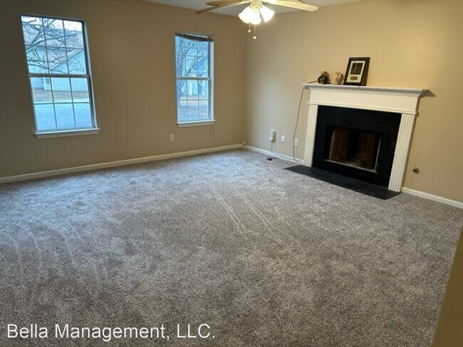 Foto del edificio - 4 br, 2.5 bath House - 4276 WALDROP HILLS TER