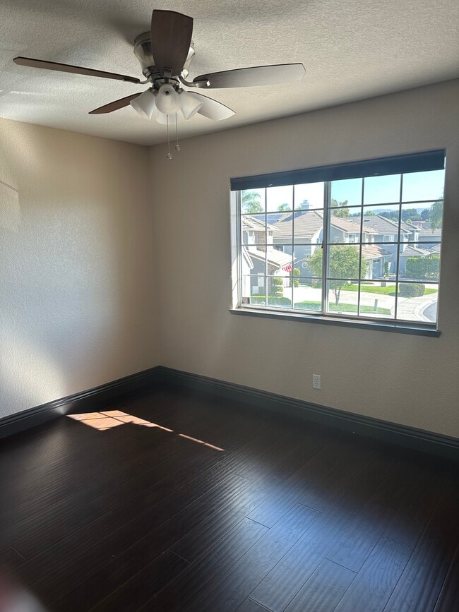 Building Photo - 6305 Golden Gate Dr