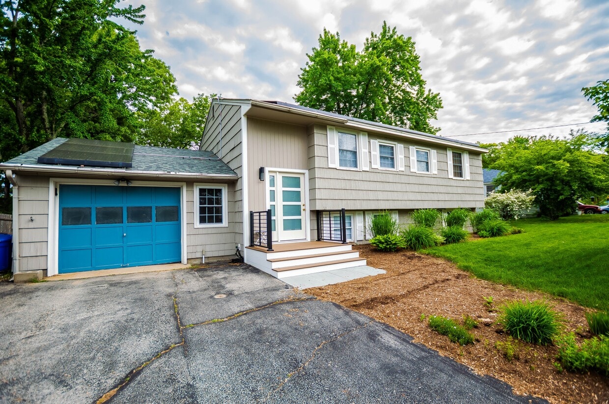 Primary Photo - 9 Partridge Rd