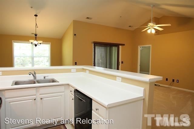 Building Photo - 2 br, 2 bath House - 1022 Bergman Dr