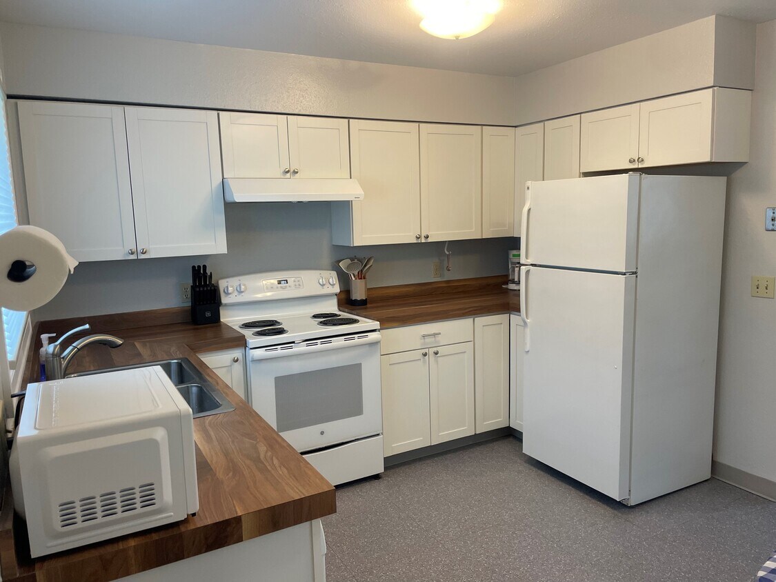 Foto principal - 6330 E 32nd Ave