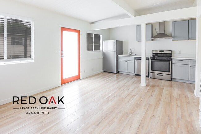 Foto del edificio - New Completely Remodeled Charming Vintage ...
